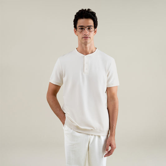 Tags:(Large | 6'1" - 165) Custom t-shirt tee model Jessey in Bone