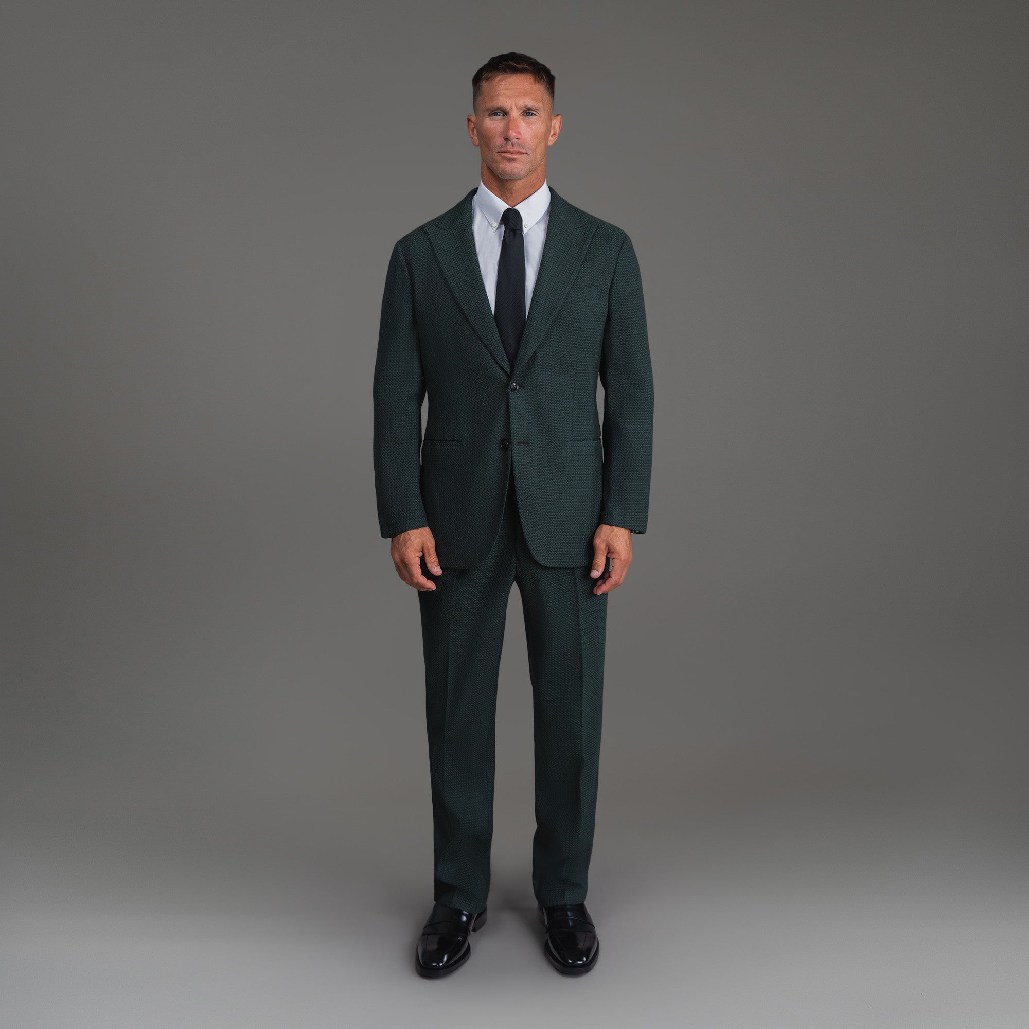 Sene Custom Stretch Suits | Men's Ford FlexTech Suit | Travel Suit
