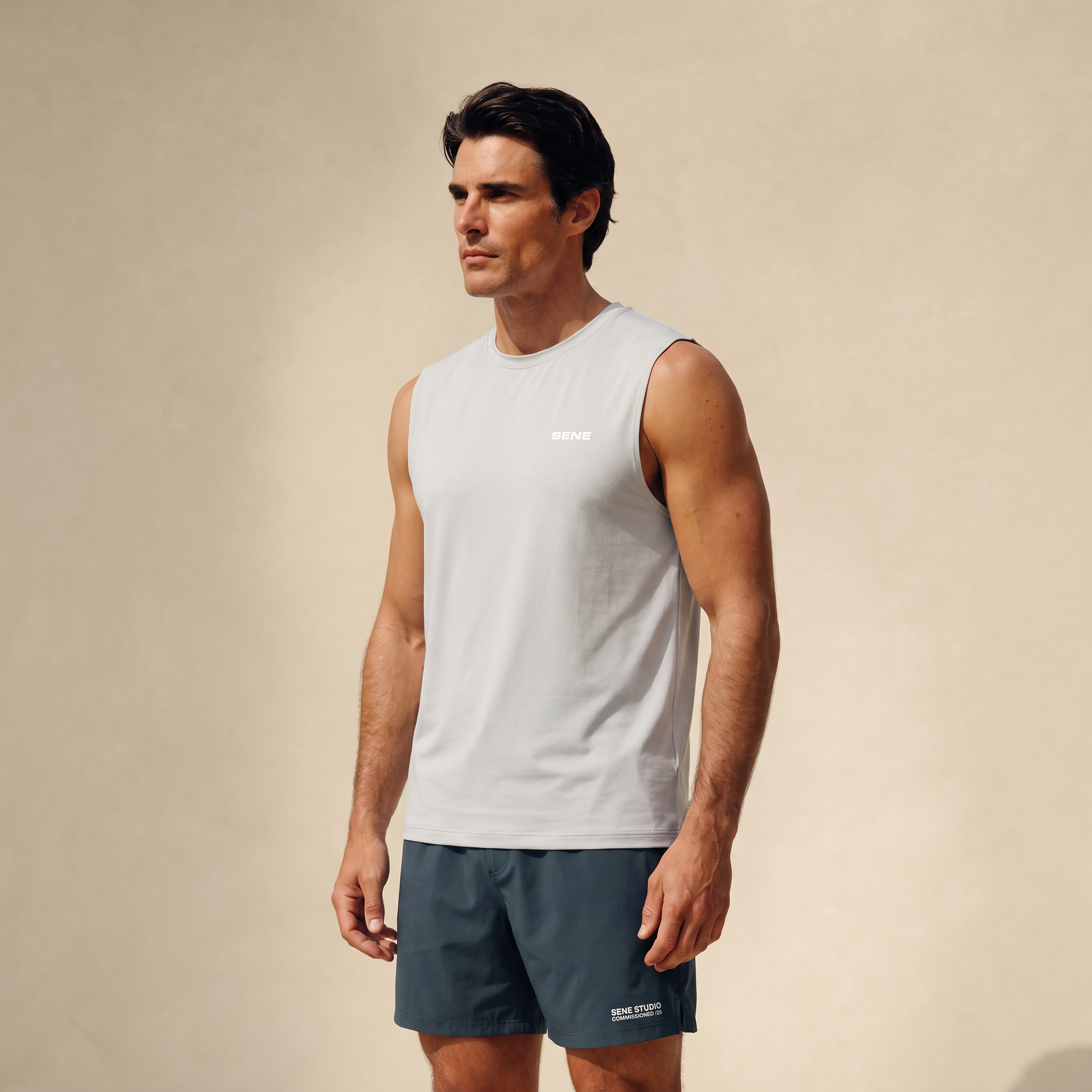 CoolTech Tank Top model Matteo in Polar