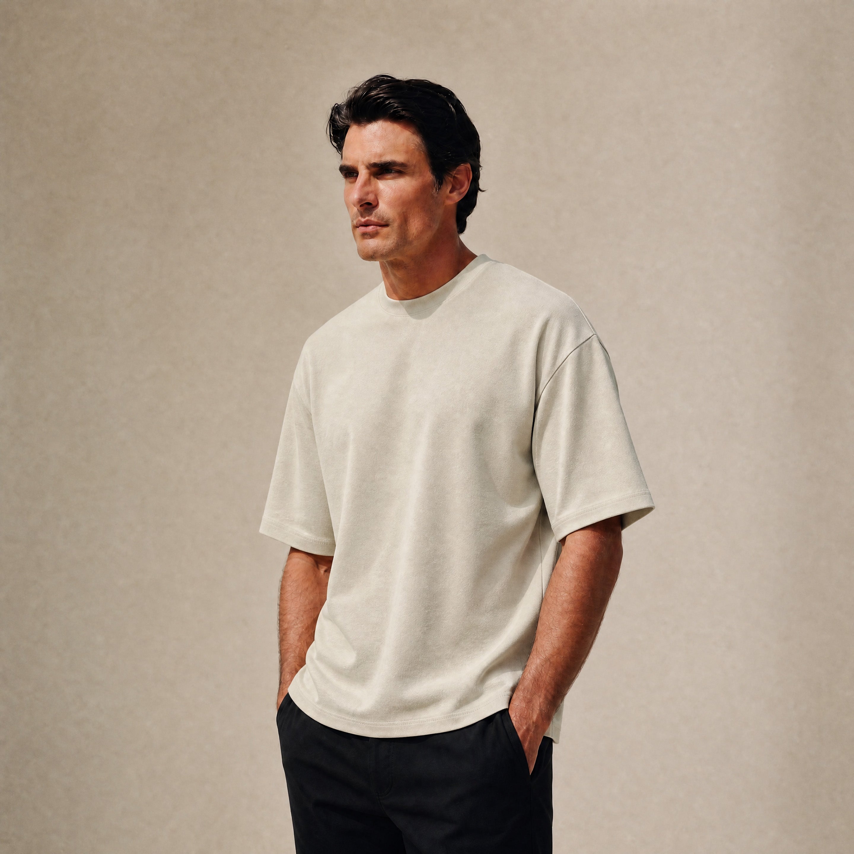 Cumulus Oversized T-Shirt model Matteo in Villa Stone