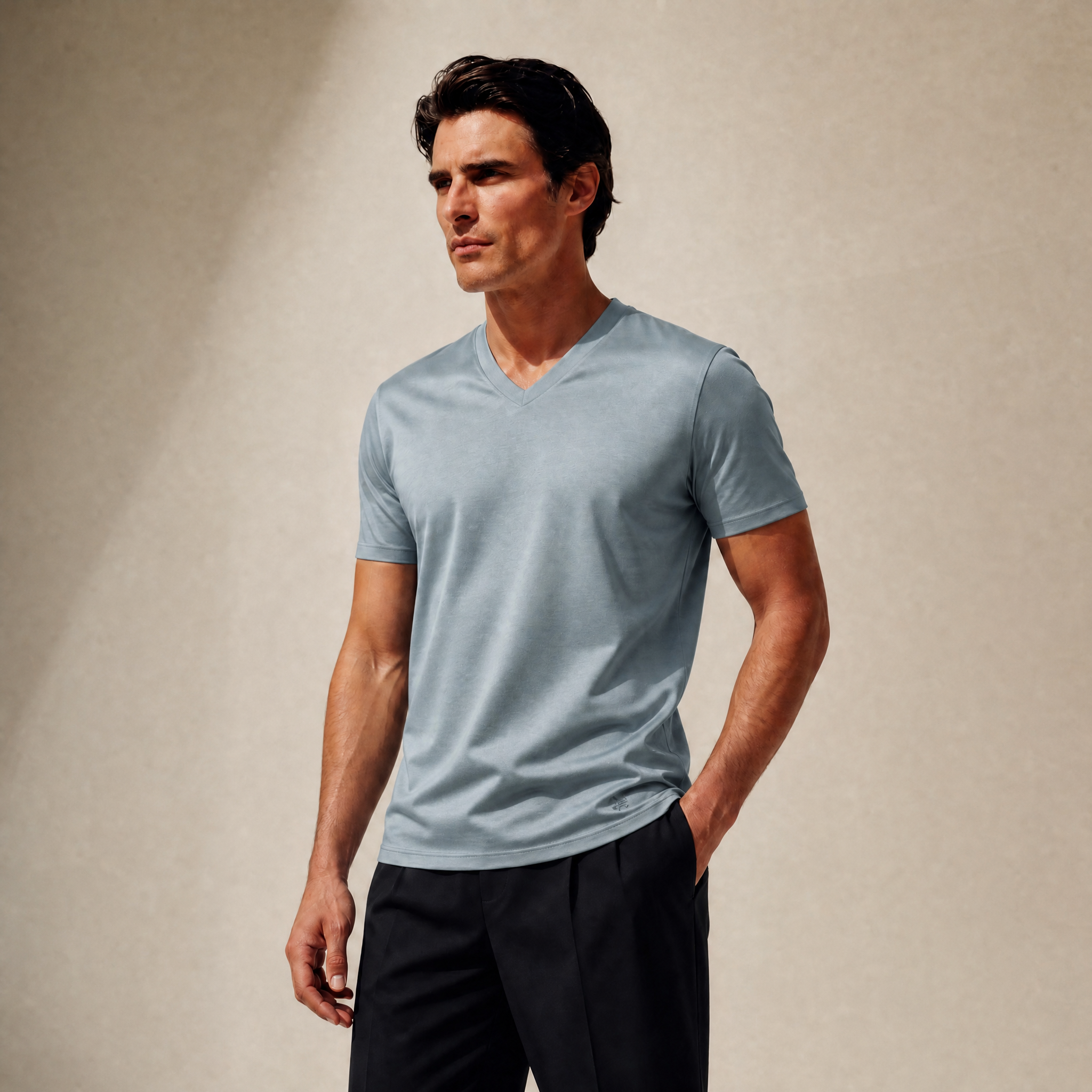 Pima Reserve V-Neck T-Shirt model Matteo in Steel