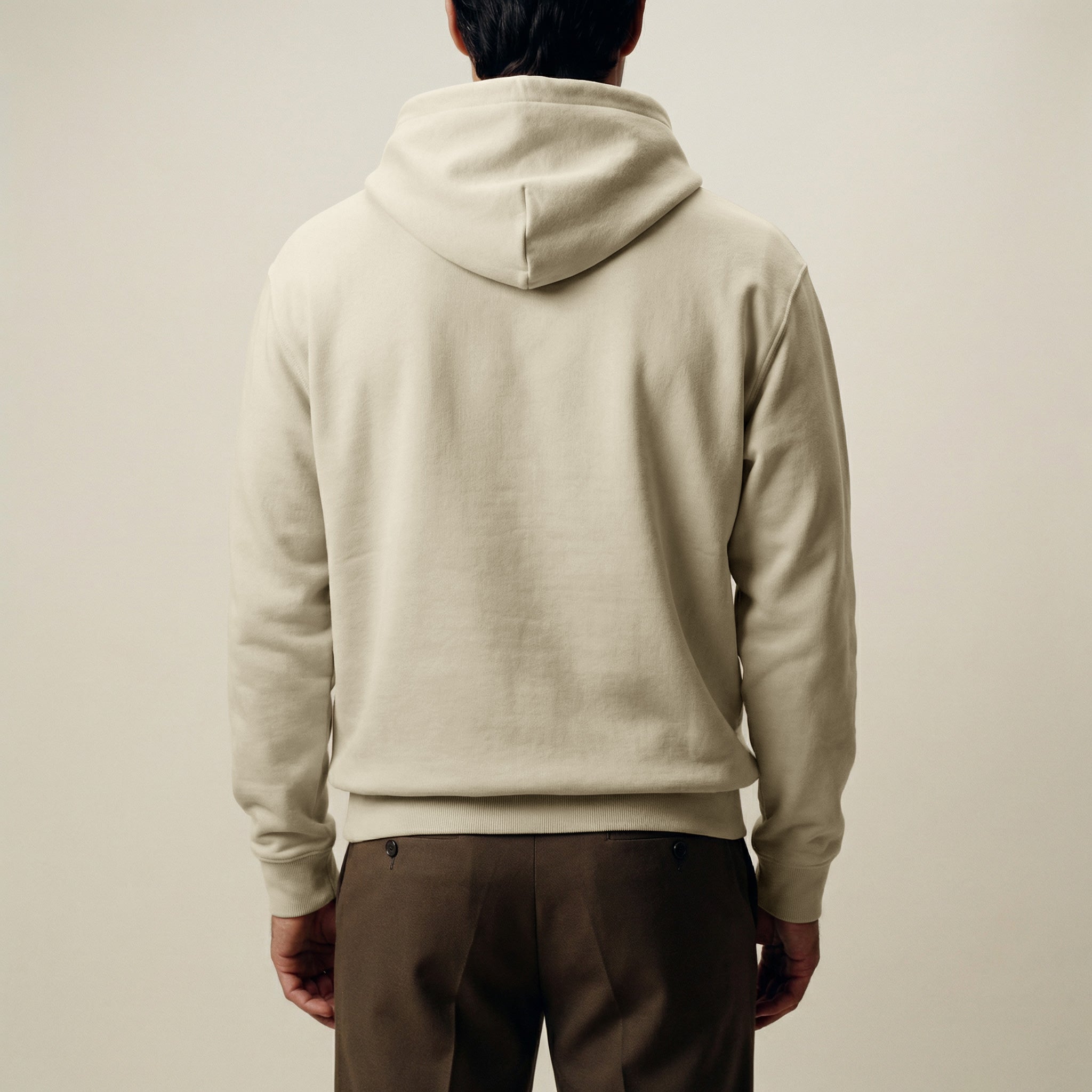 Cumulus Hoodie model Matteo in Villa Stone