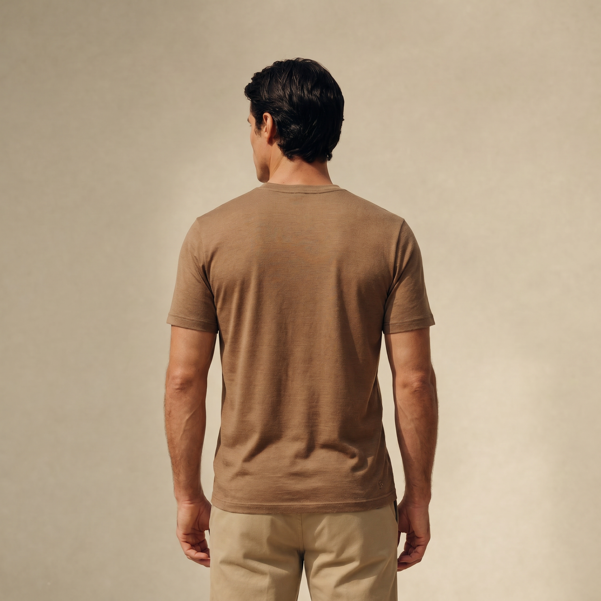 Tags:(6’2" - 180 lbs|Large) Custom t-shirt tee model Matteo in Mesa