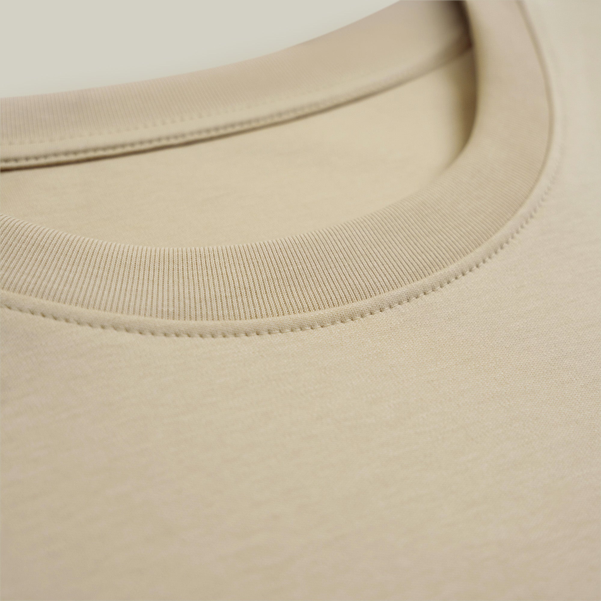 Pima Reserve Long Sleeve T-Shirt model Matteo in Beige
