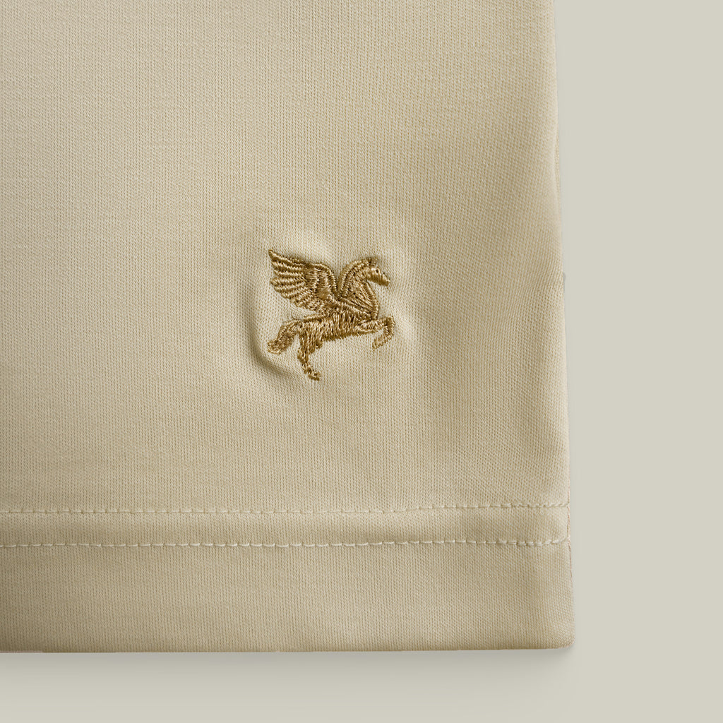Pima Reserve Crew Pocket T-Shirt model Matteo in Beige