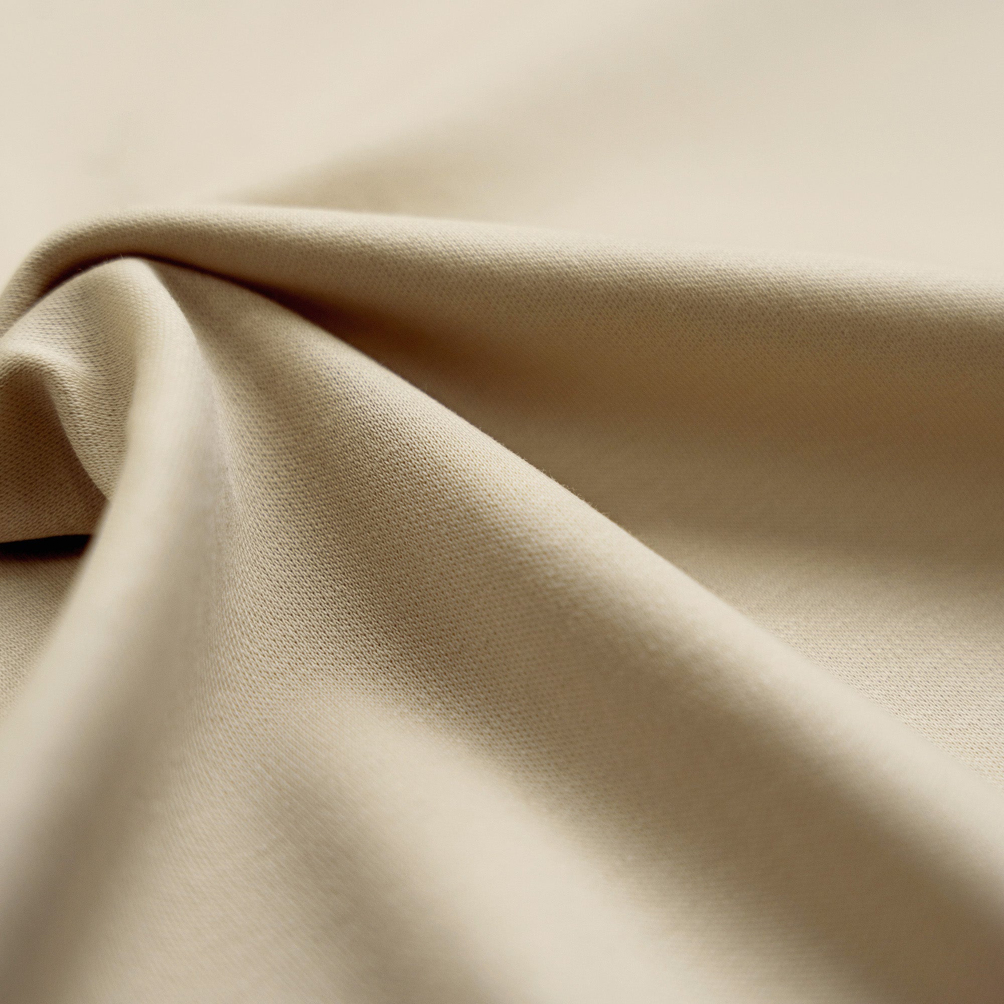Pima Reserve Long Sleeve T-Shirt model Matteo in Beige