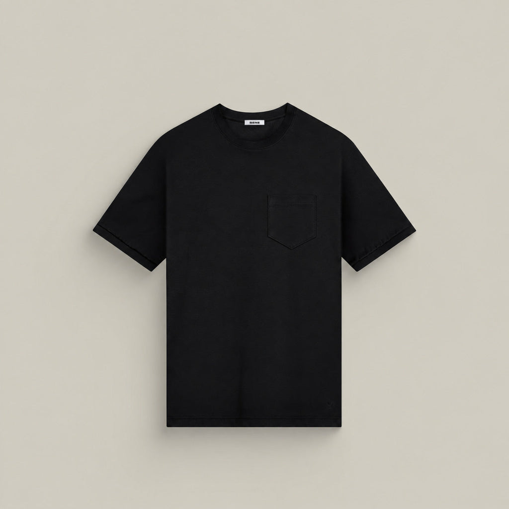Pima Reserve Crew Pocket T-Shirt model Matteo in Black