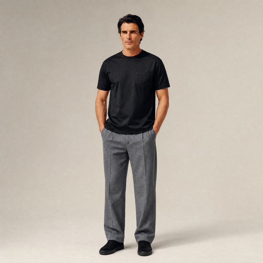 Pima Reserve Crew Pocket T-Shirt model Matteo in Black