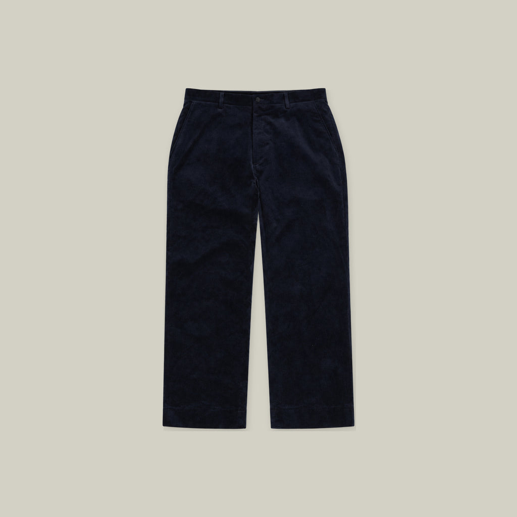 Ford Corduroy Straight Trousers model Tyler in Inkwell