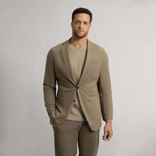 Bespoke custom athleisure technical men's suit los angeles model Glen in Taupe