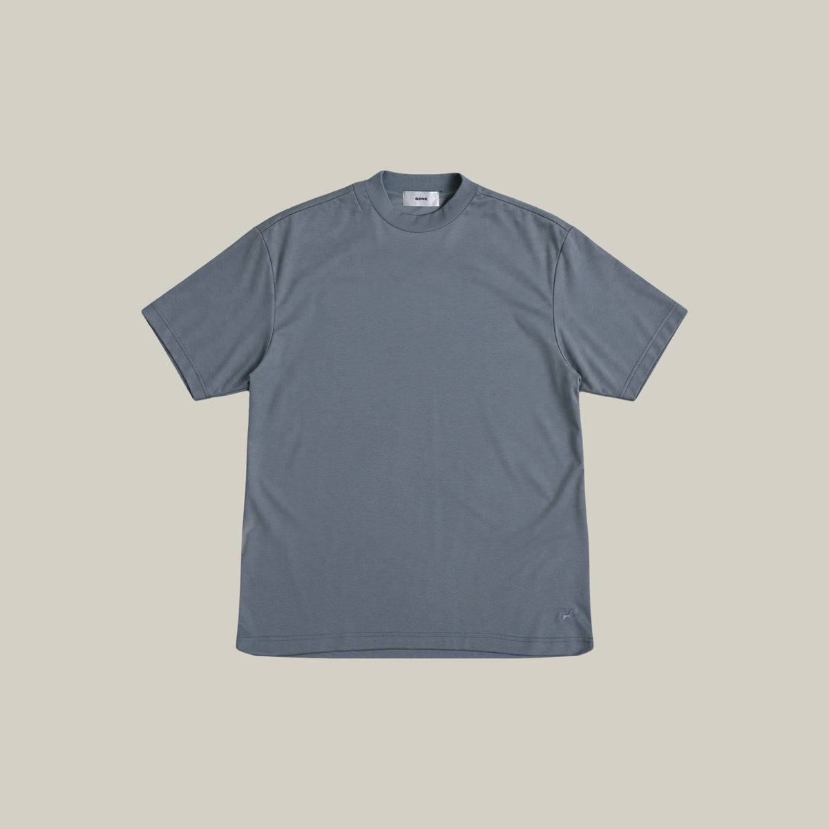 Pima Reserve Mock Neck T-Shirt model Guillermo in Steel