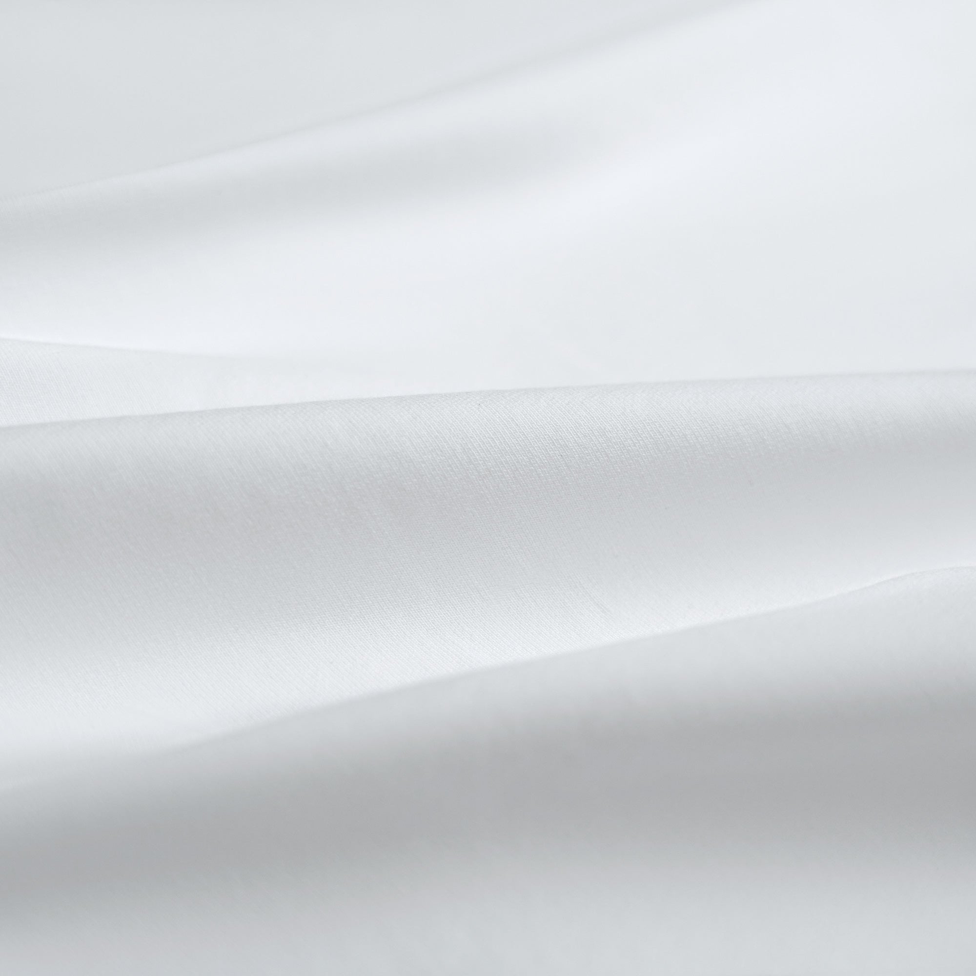 Close up of fabric model Kive in White