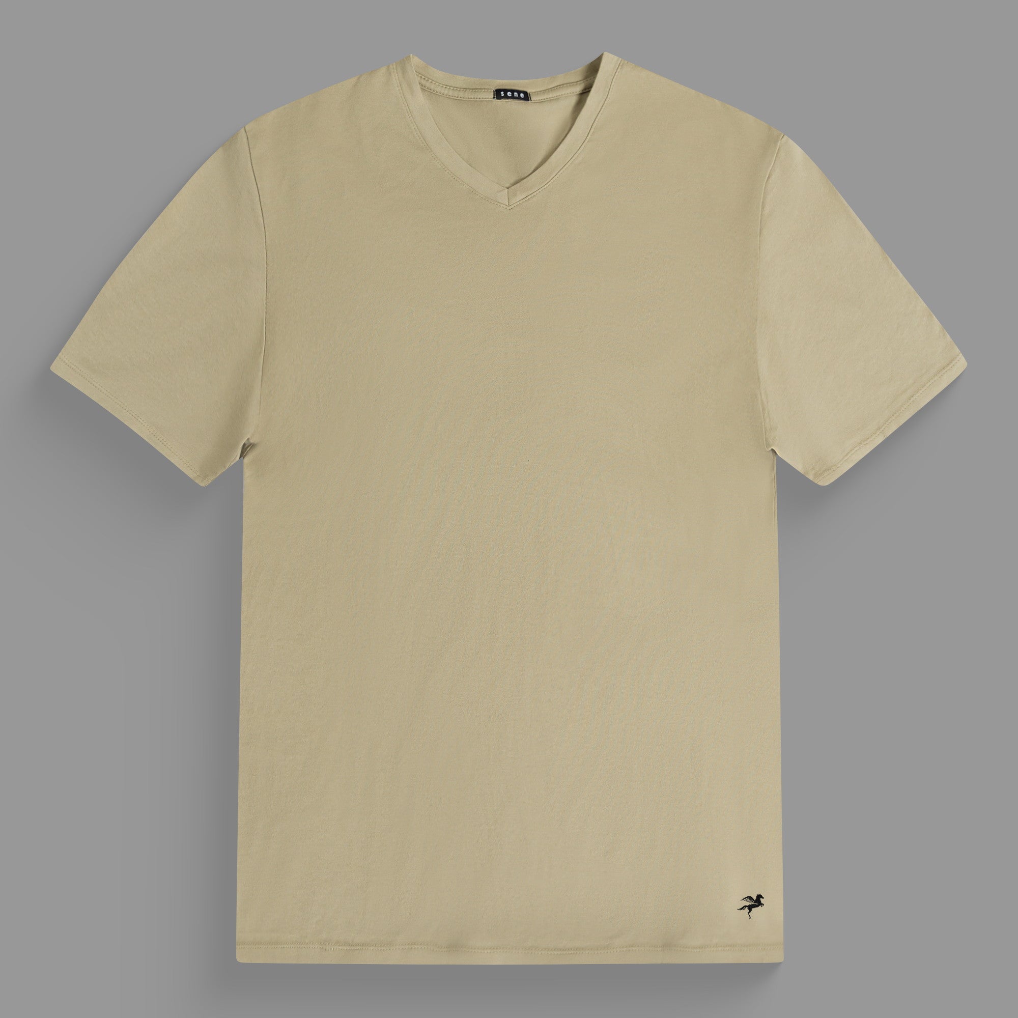 custom v-neck t-shirt los angeles model John in Sand