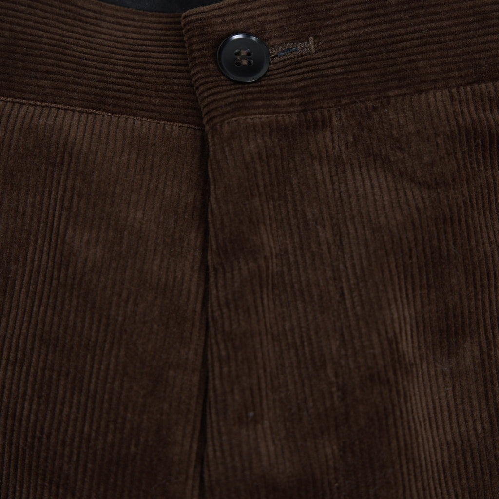 Ford Corduroy Straight Trousers model Tyler in Mahogany