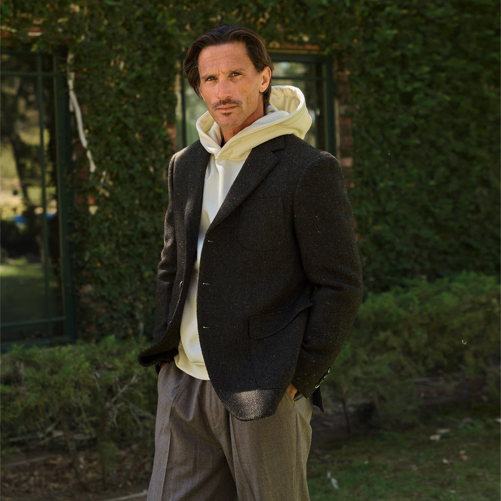 Estate Blazer model Tyler in Smoked Oak Herringbone
