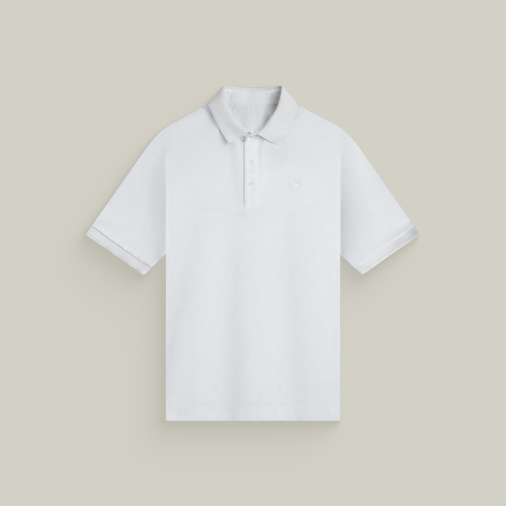 Aero Performance Polo model Chad in white