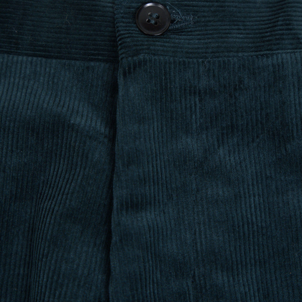 Ford Corduroy Straight Trousers model Tyler in Mallard