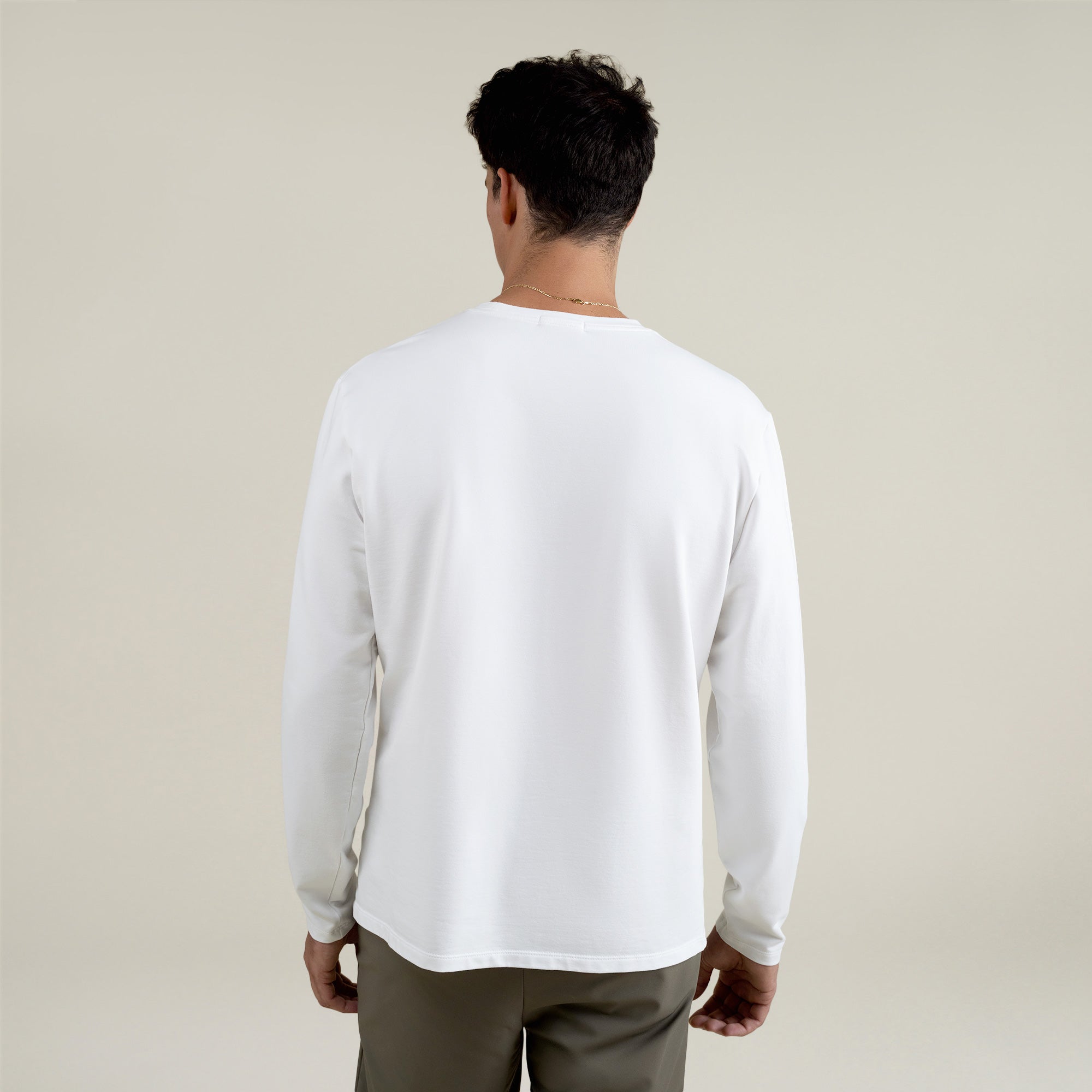 Tags:(Large | 6'1" - 165) Custom t-shirt tee model Jessey in White