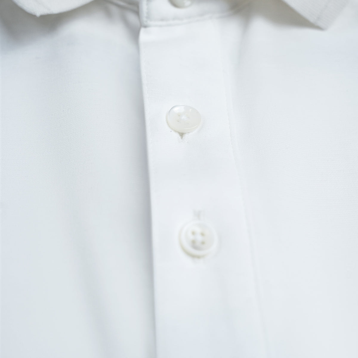 Aero Performance Long Sleeve Polo model Matteo in White