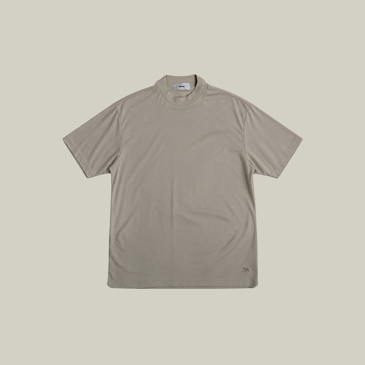 Pima Reserve Mock Neck T-Shirt model Guillermo in Beige