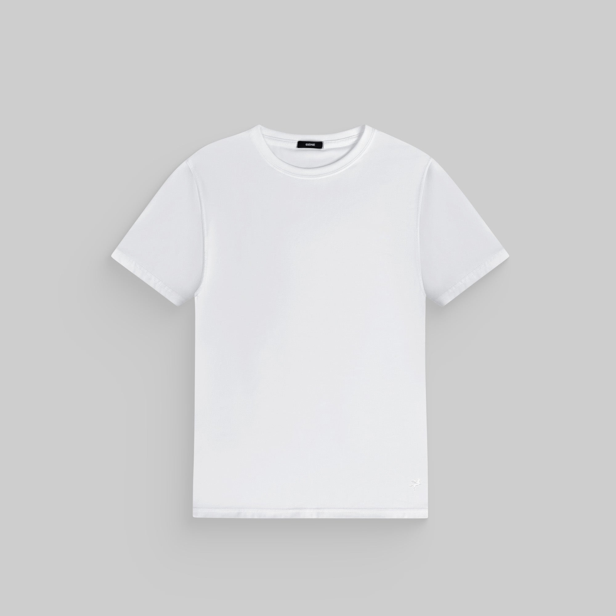 Tags:(Large | 6’2 - 180) Custom t-shirt tee model Kive in White