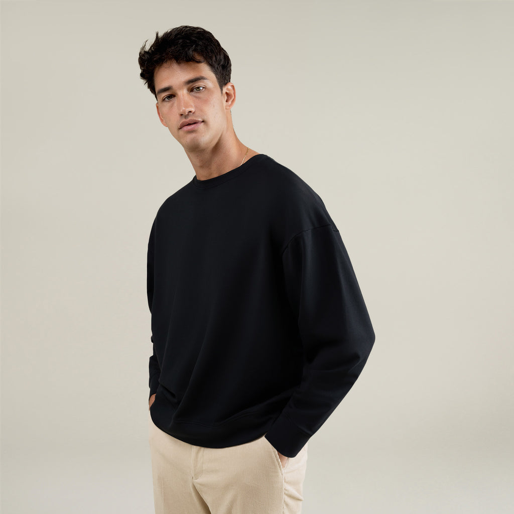 Tags:(Large | 6'1" - 165) Custom t-shirt tee model Jessey in Black