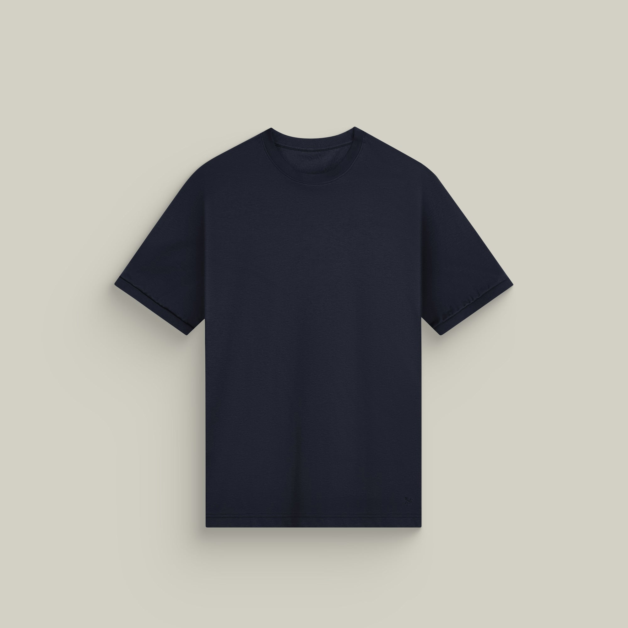 Custom t-shirt model Matteo in Navy
