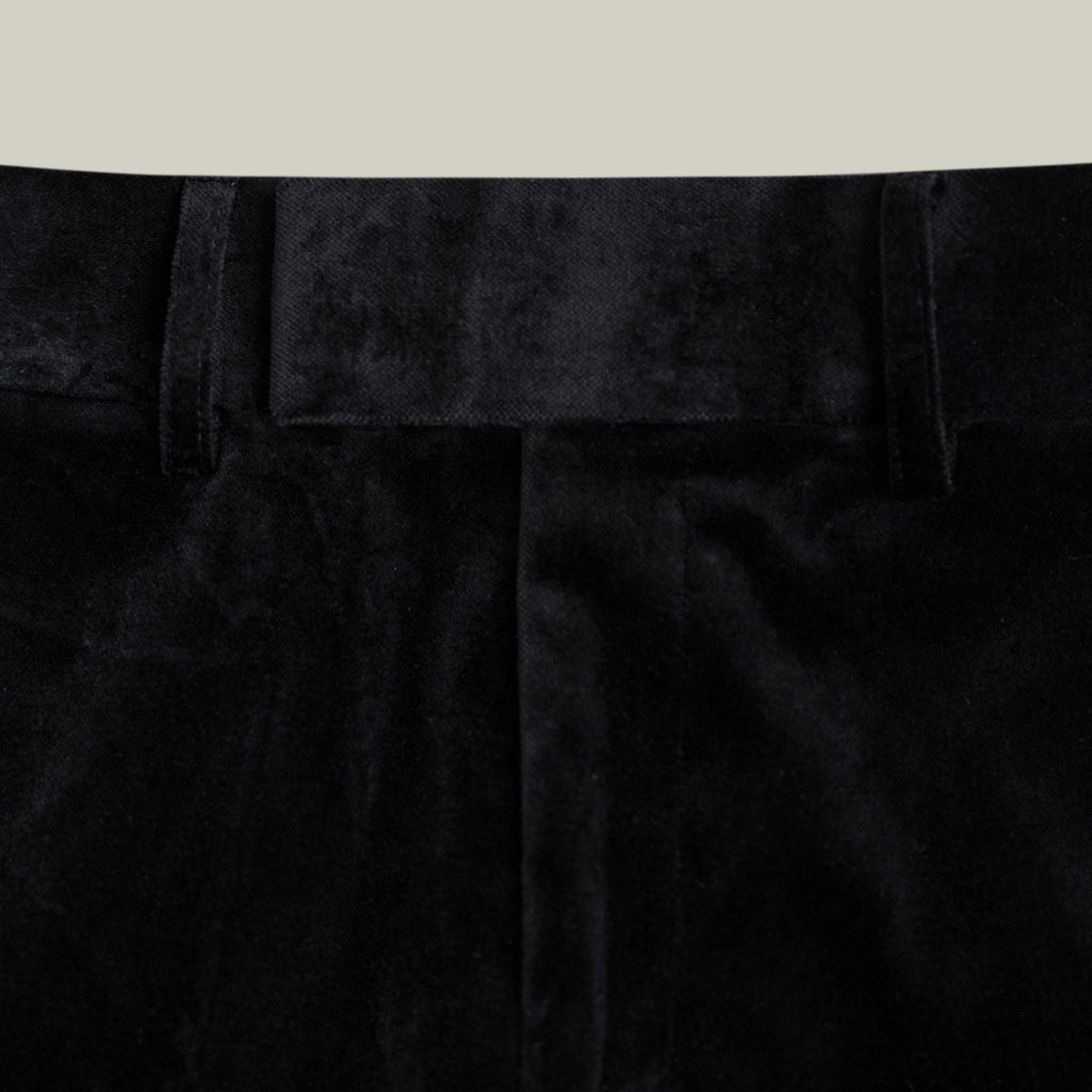 Tags:(Large | 6'1" - 165) Custom Peak Lapel Tuxedo model Jessey in Black