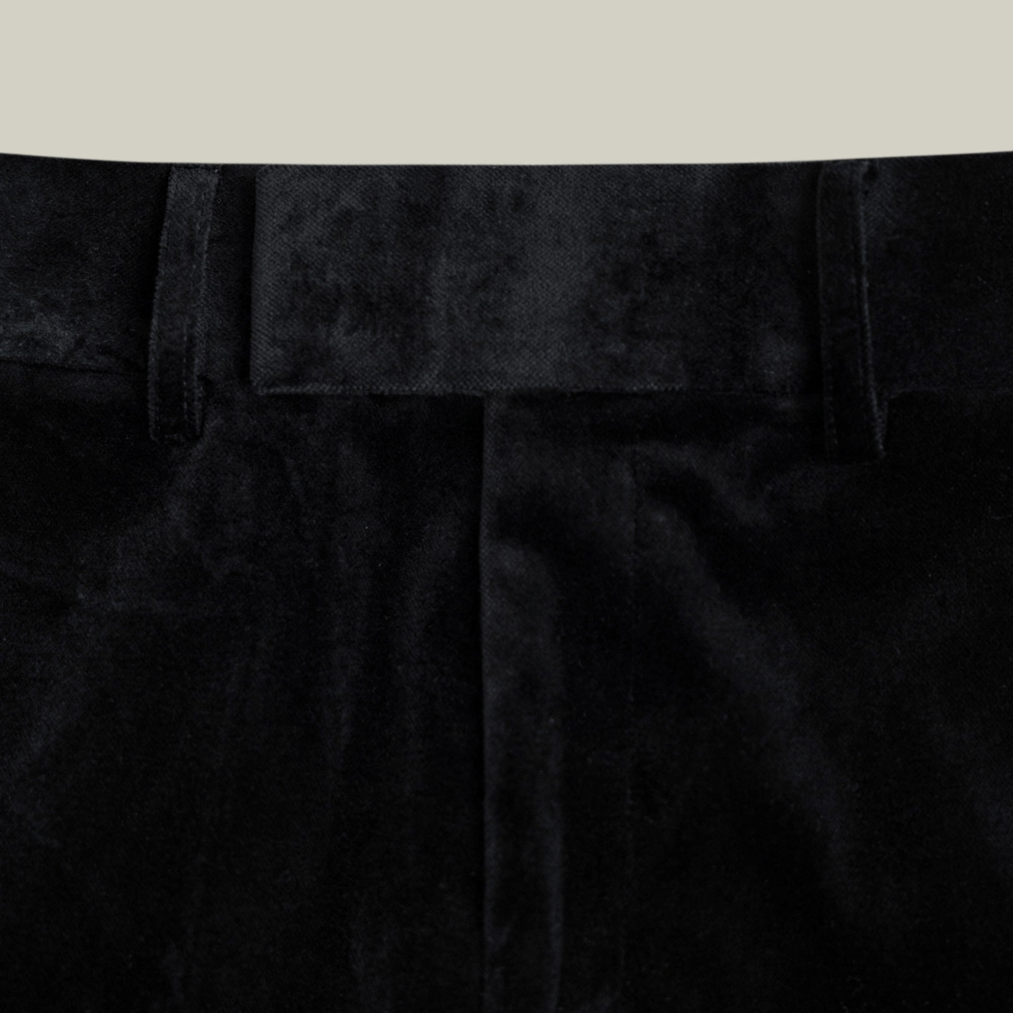 Tags:(Large | 6'1" - 165) Custom Peak Lapel Tuxedo model Jessey in Black