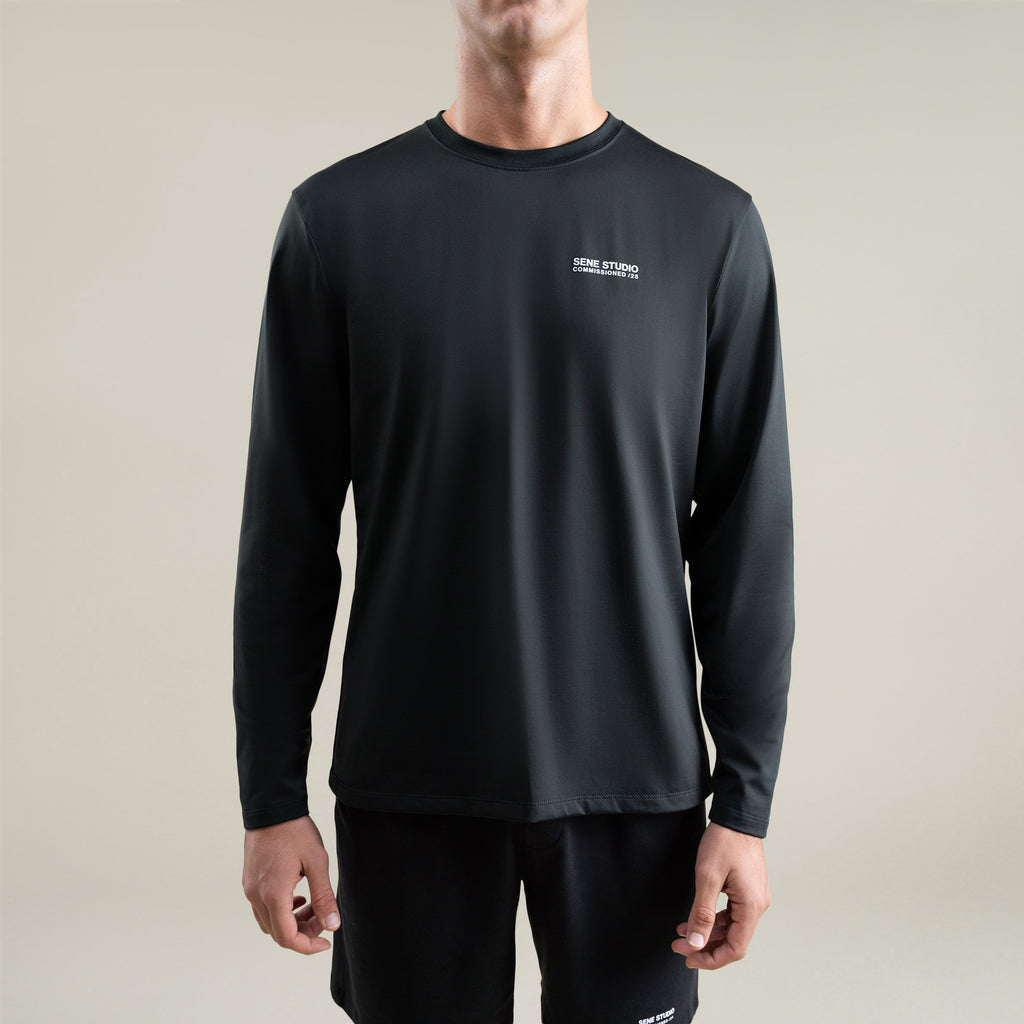 Tags:(Large | 6'1" - 165) Custom t-shirt tee model Jessey in Black