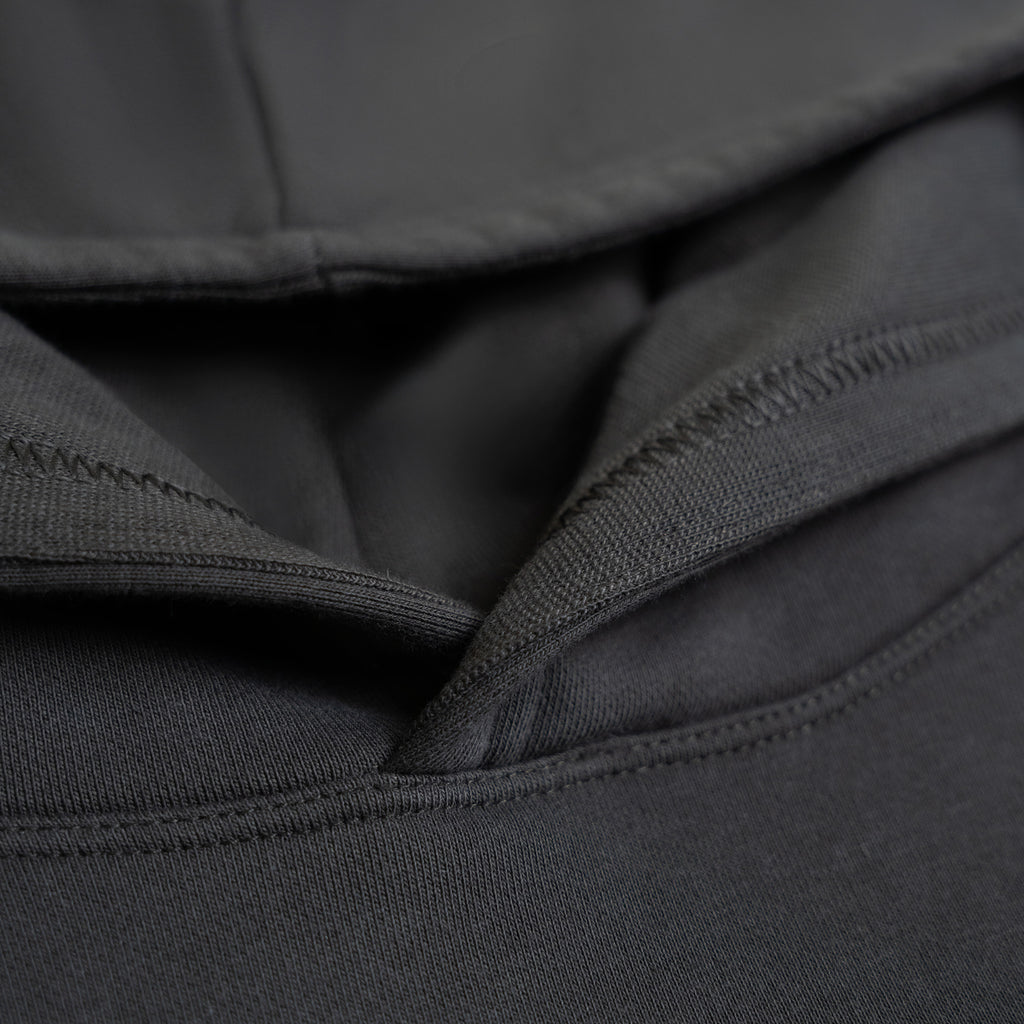 Terry Fleece Court Hoodie model Matteo in Smoke