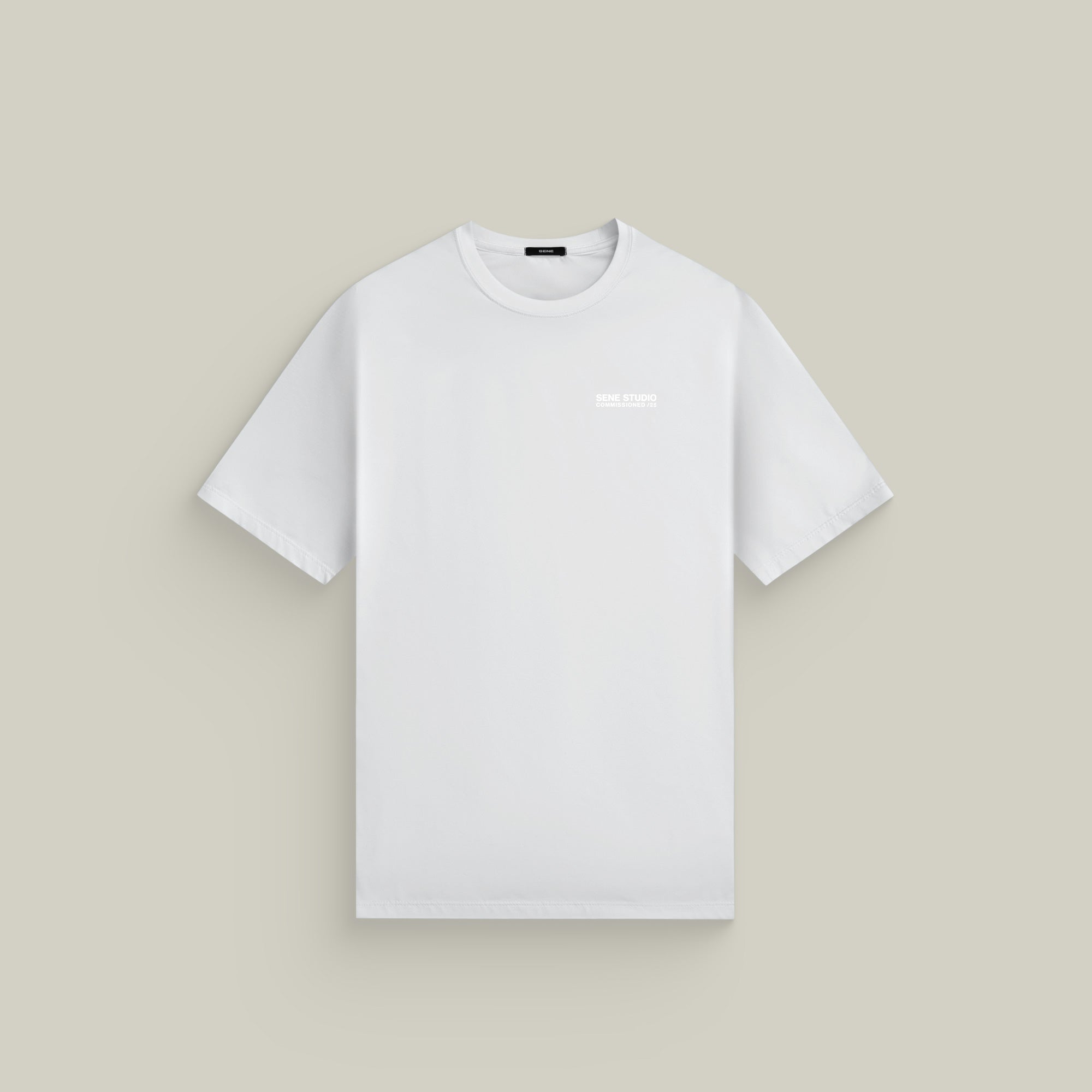 Tags:(Large | 6'1" - 165) Custom t-shirt tee model Jessey in White