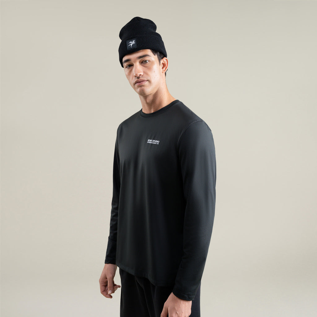 Tags:(Large | 6'1" - 165) Custom t-shirt tee model Jessey in Black