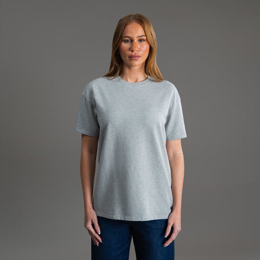 Tags:(Small - 5'9") custom t-shirt tee model Kelsey in Heather Gray