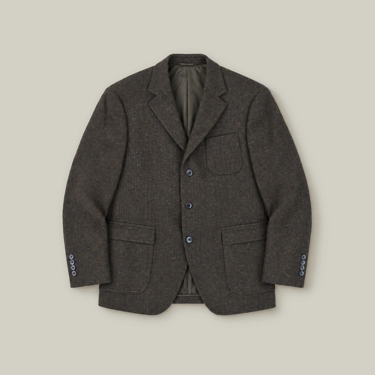 Estate Blazer model Tyler in Smoked Oak Herringbone