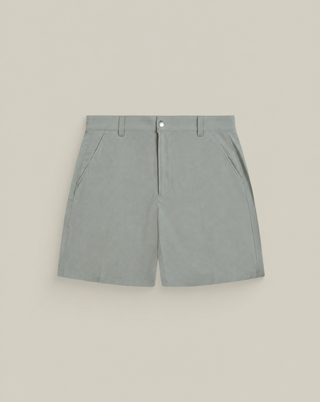 Custom shorts model Matteo in Light Gray