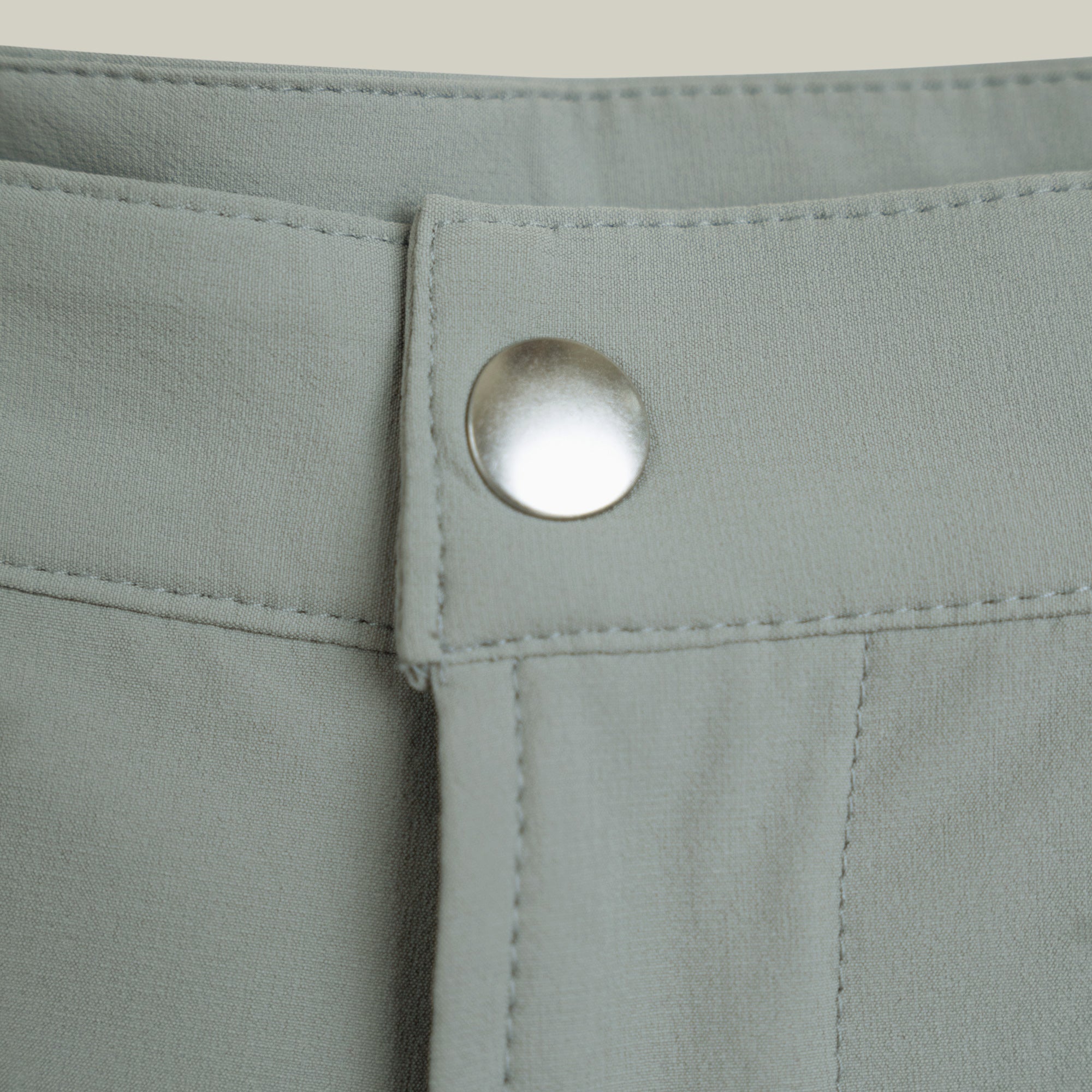 Tags:(6’2" - 180 lbs) Custom shorts model Matteo in Light Gray