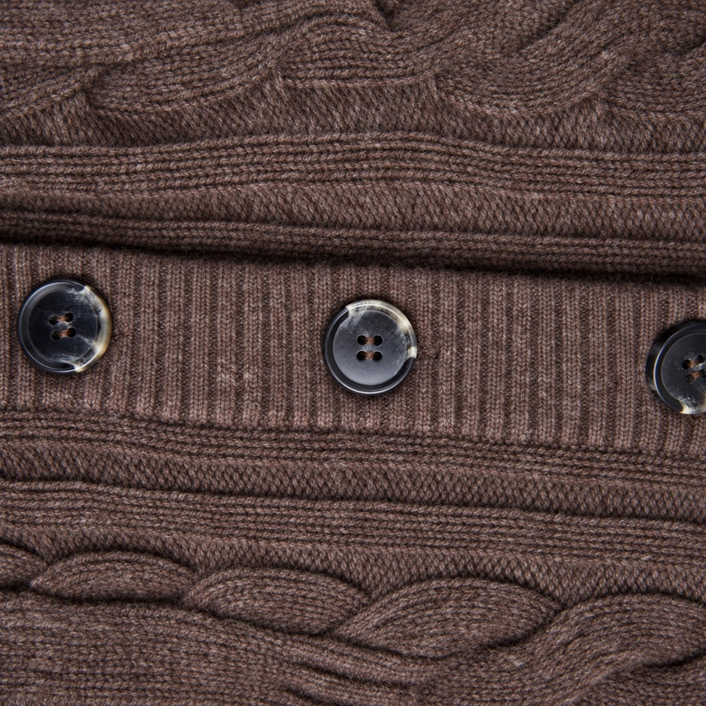 Cable Knit Wool Cardigan model Matteo in Oak