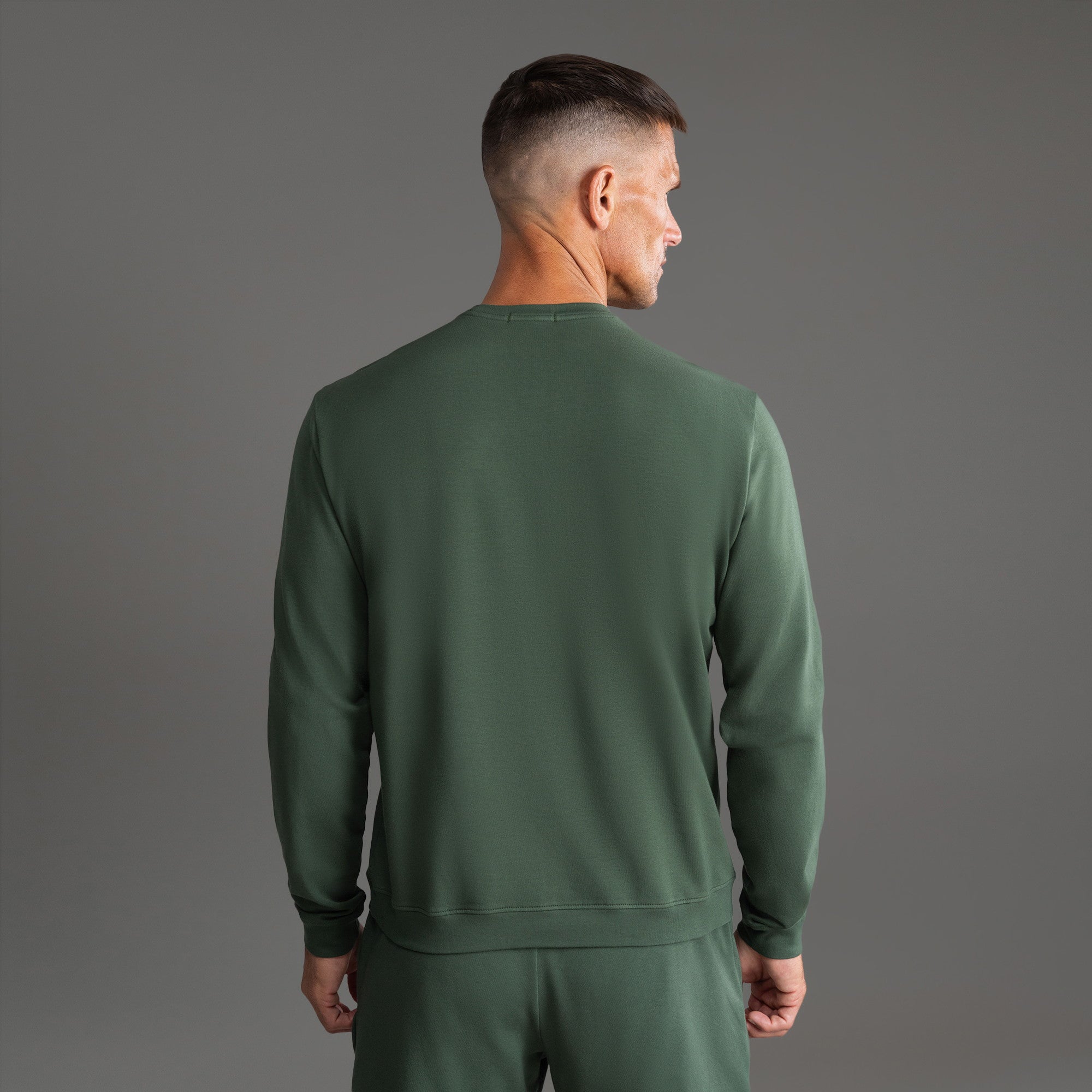 Tags:(6'0" - 180 lbs|Large) custom pullover model Tyler in Moss