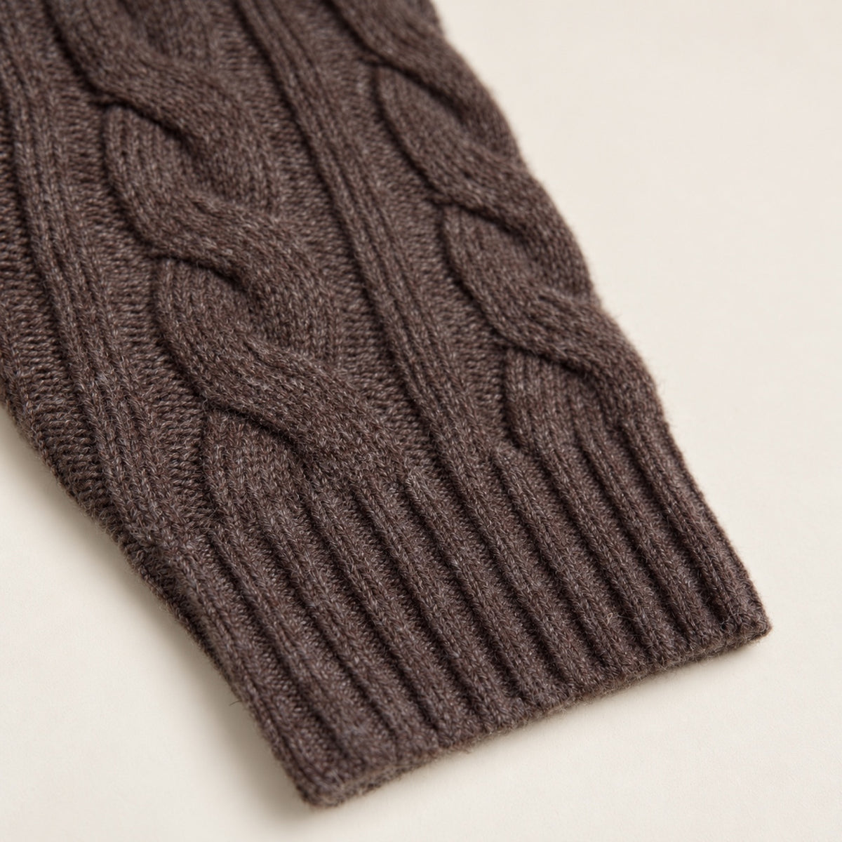 Cable Knit Wool Cardigan model Matteo in Oak