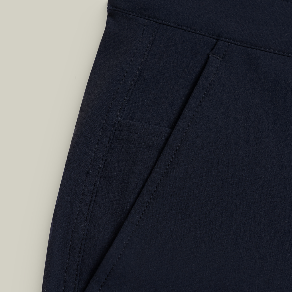 Tags:(6’2" - 180 lbs) Custom shorts model Matteo in Midnight