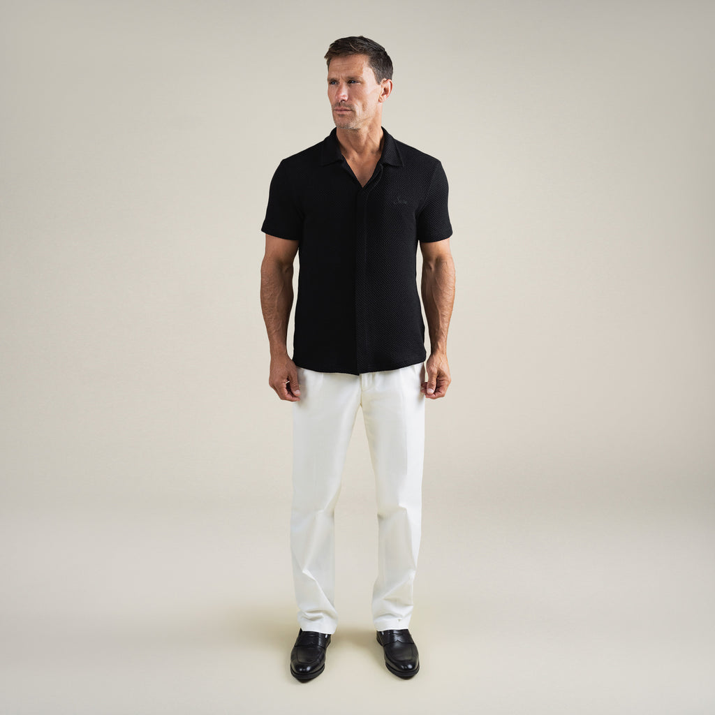 Tags:(6'0" - 180 lbs|Medium) Custom Knit Camp Shirt model Tyler in Black