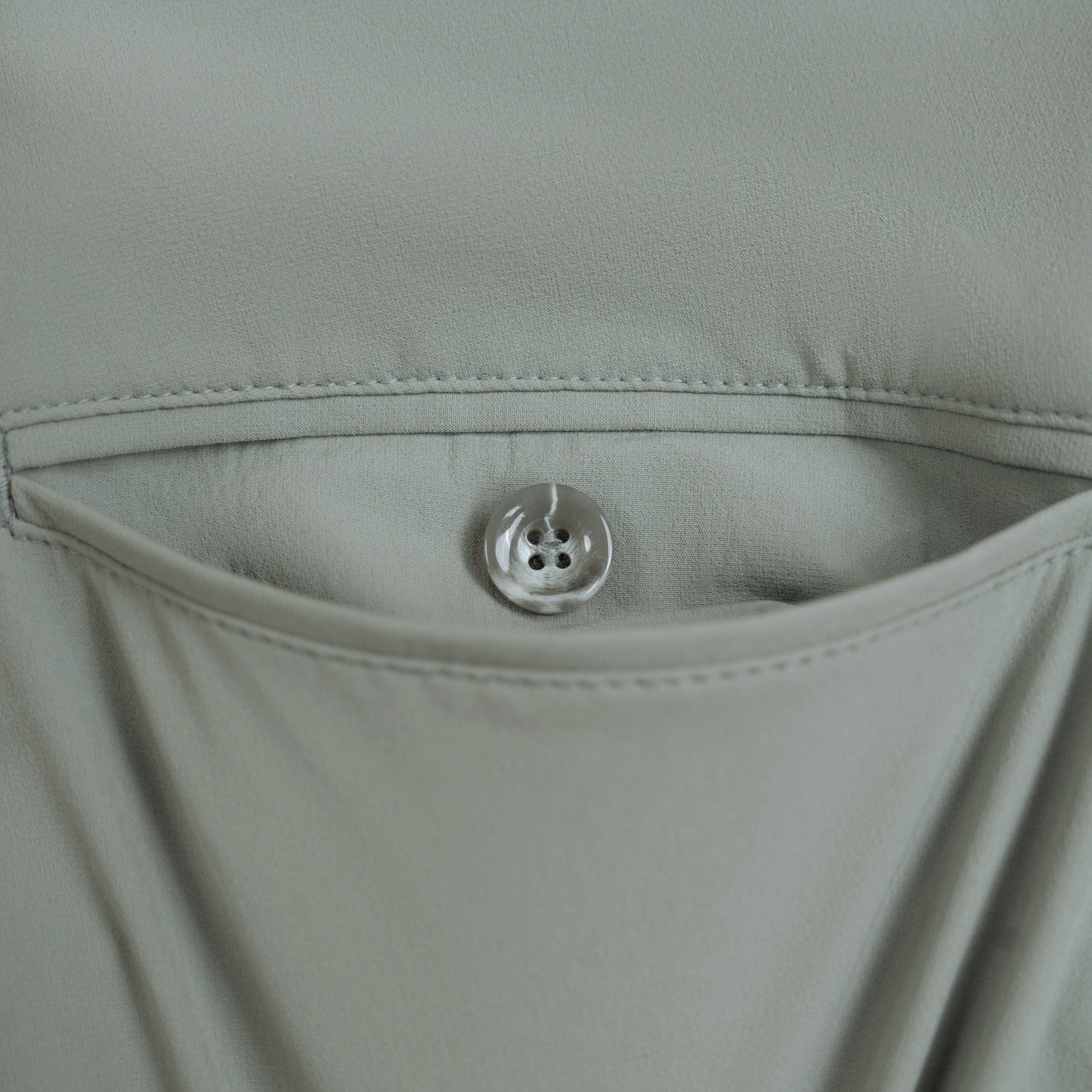Tags:(6’2" - 180 lbs) Custom shorts model Matteo in Light Gray