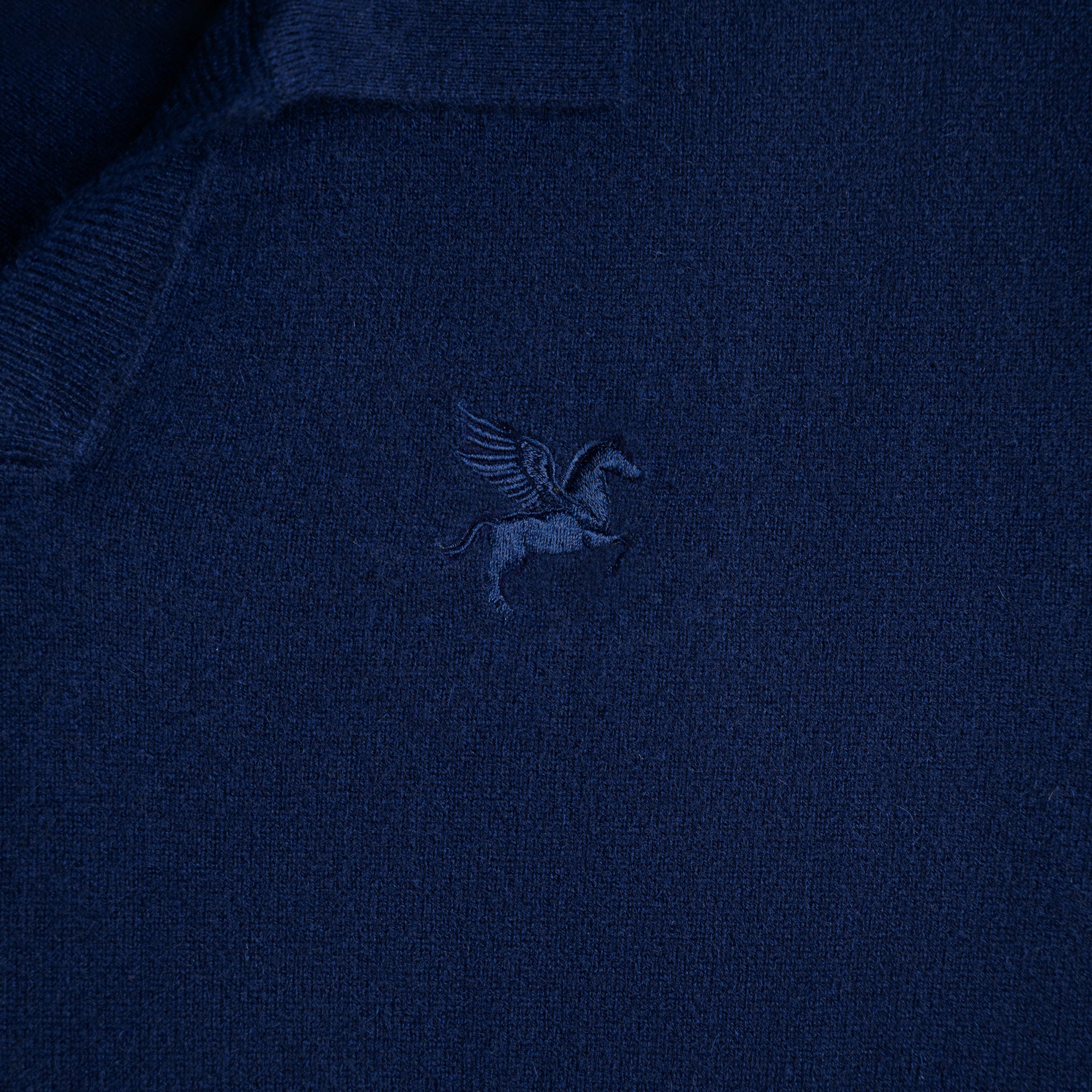 Custom t-shirt tee model Jessey in Navy