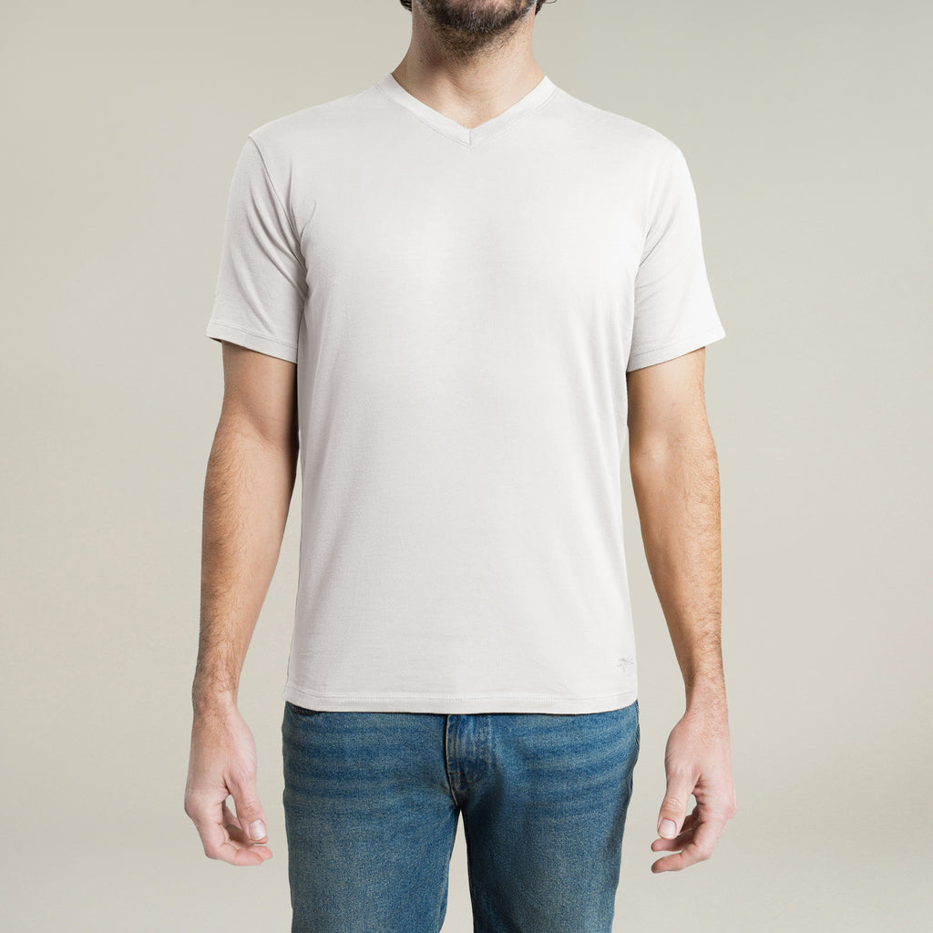 Cloud V-Neck T-Shirt model John in Bone