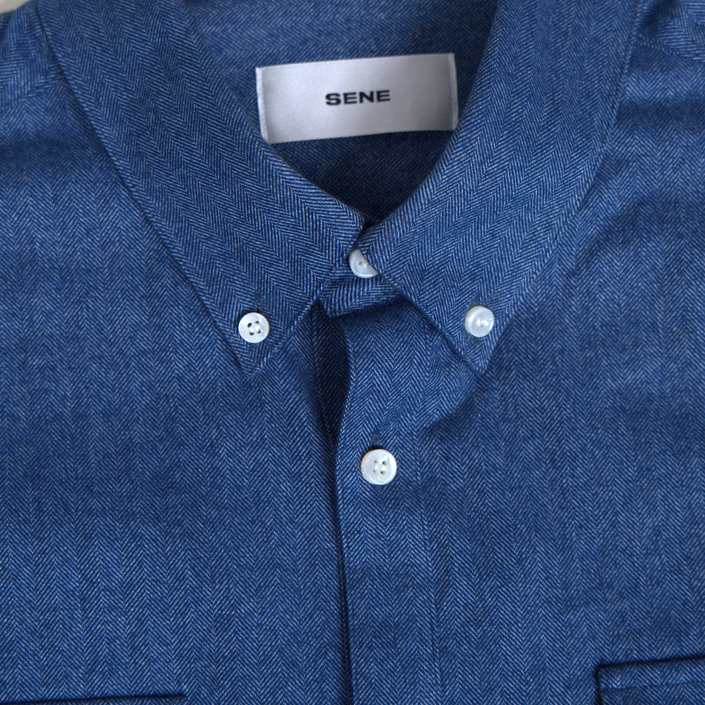 Estate Western Shirt model Tyler in Atlantic Blue