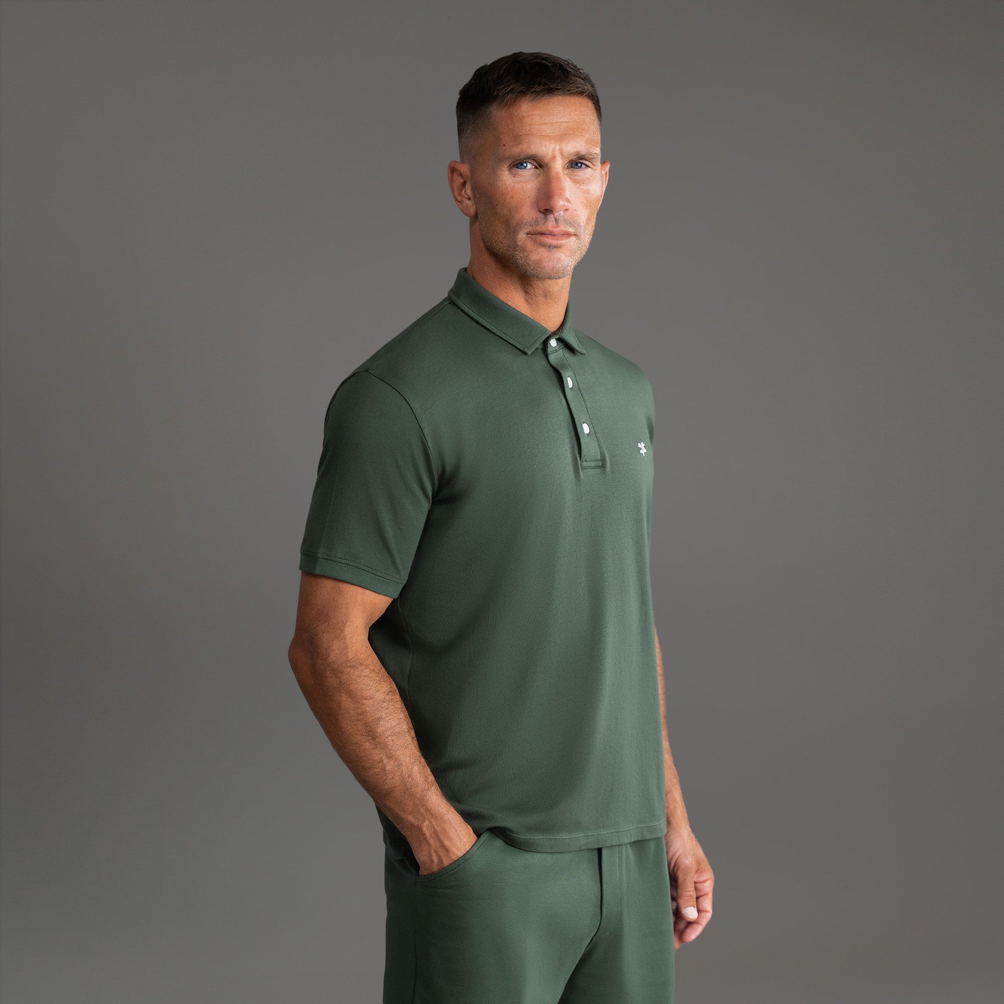 Tags:(6'0" - 180 lbs|Medium) custom t-shirt tee model Tyler in Moss