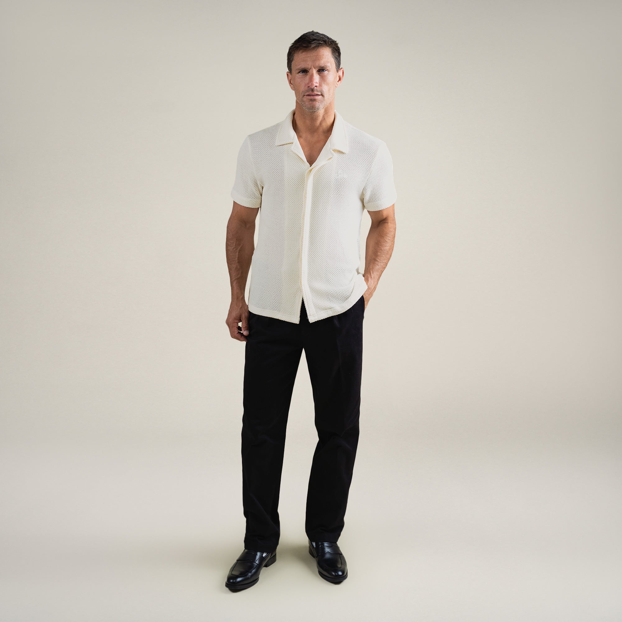 Tags:(6'0" - 180 lbs|Medium) Custom Knit Camp Shirt model Tyler in Cream