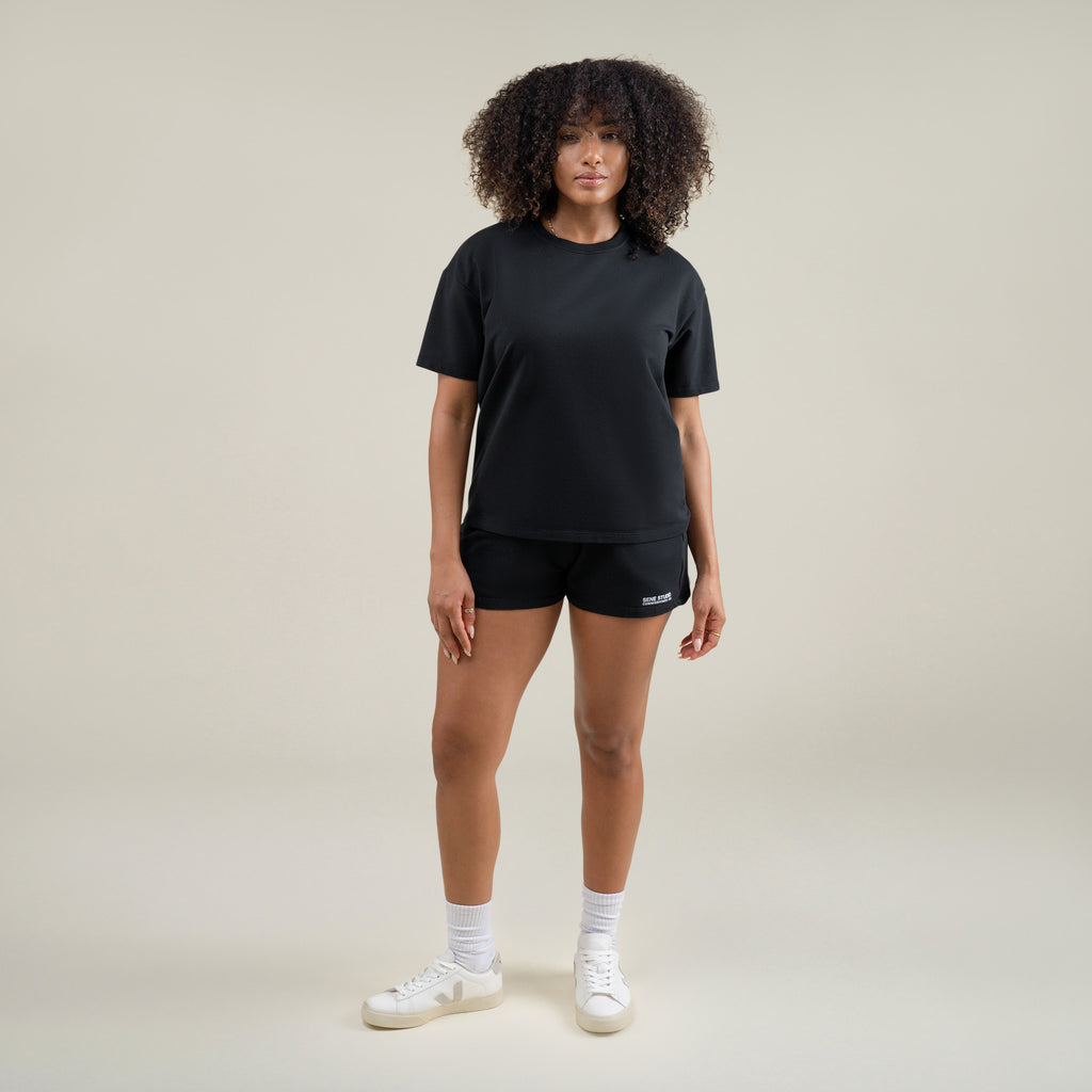  custom t-shirt tee model Melissa in Black