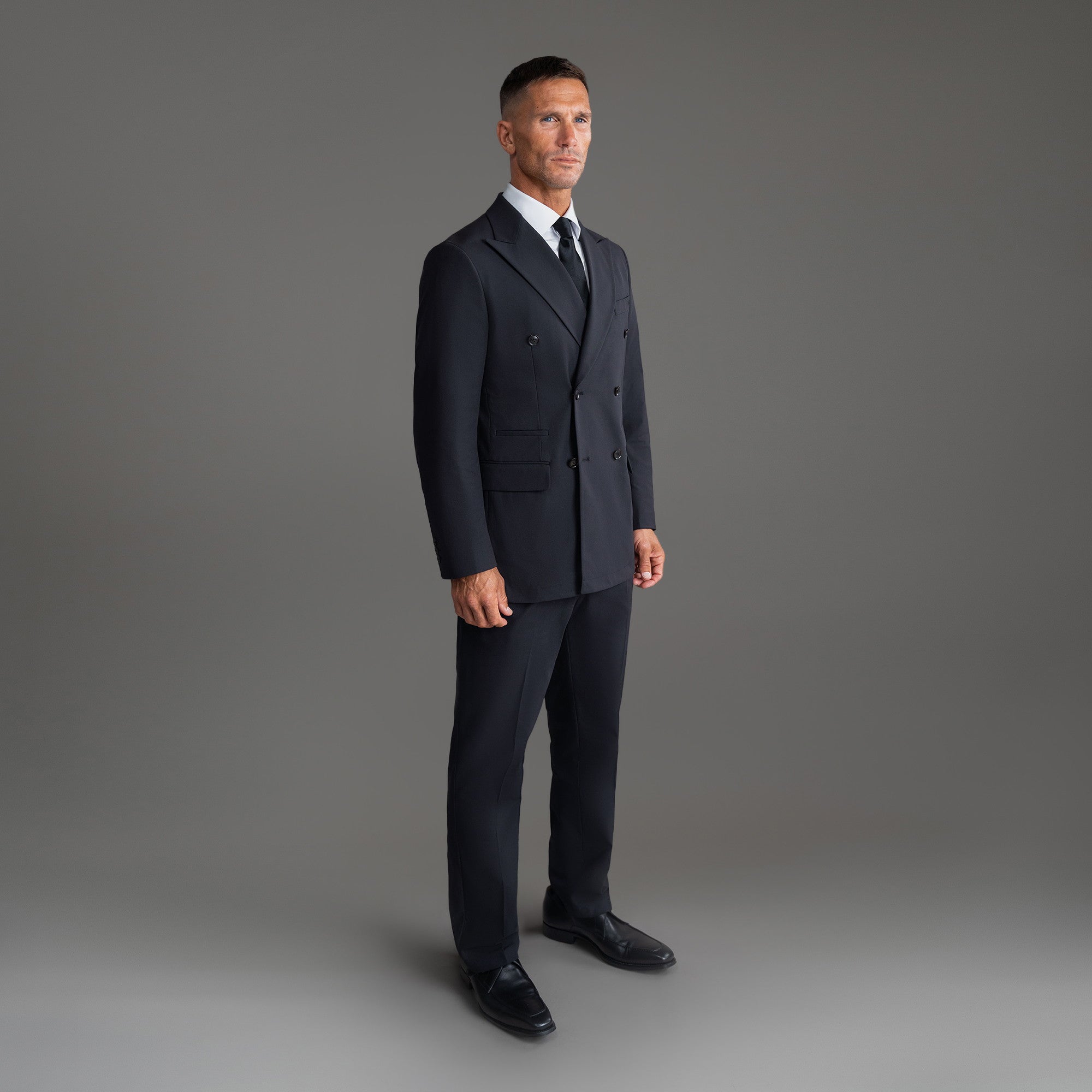 Tags:(6'0"|180 lbs) Bespoke custom linen men's suit los angeles model Tyler in Black